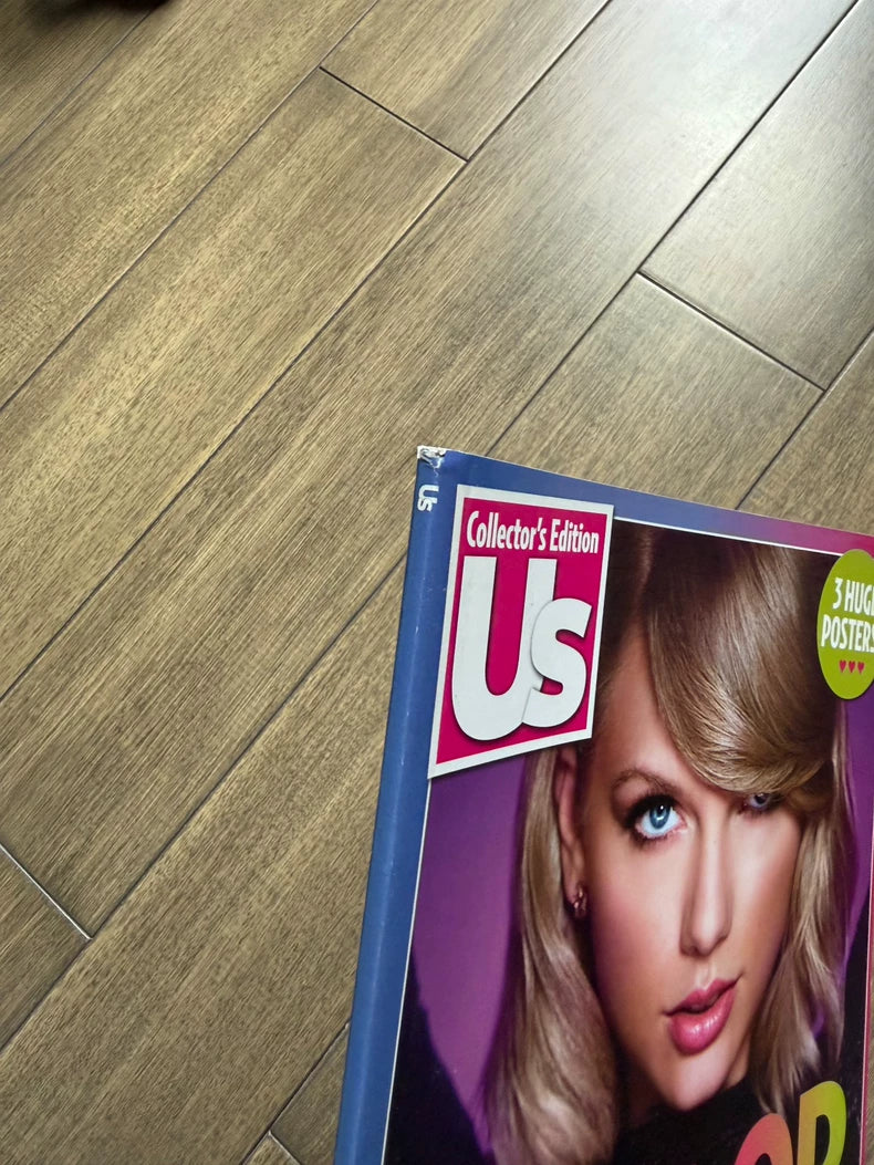 Taylor Swift – US Weekly 2016 Magazine with Poster – Pre-Owned