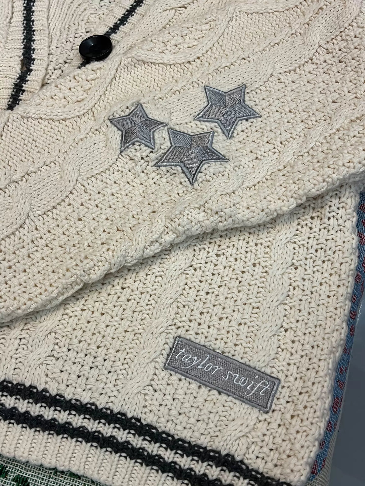 Taylor Swift – Folklore Cardigan, XS/S – actual item photograph 2
