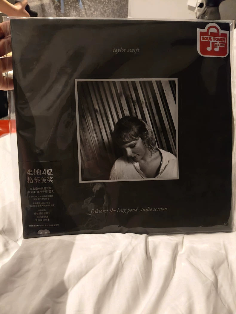 Taylor Swift – folklore Vinyl 2LP (Side-Opened) – actual product photo 3