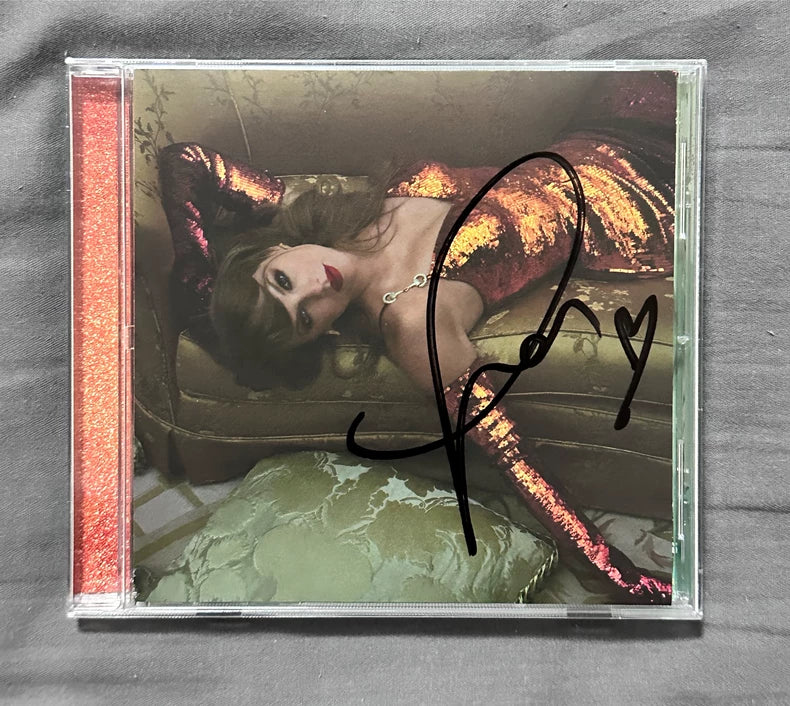 Taylor Swift – The Life of a Showgirl Signed CD, Version 2
