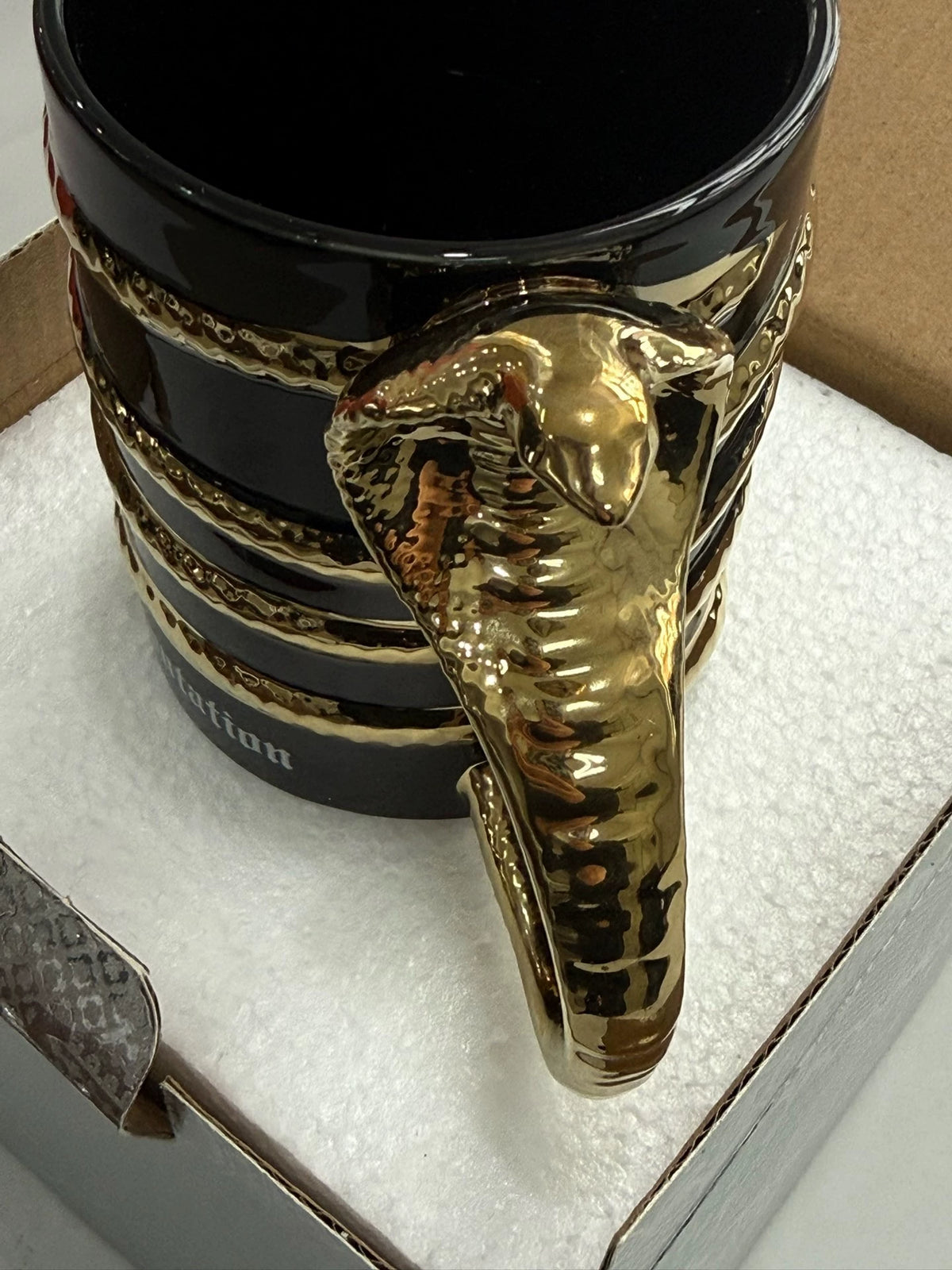 Taylor Swift – Reputation Snake-Handle Ceramic Mug – Boxed — product detail 3
