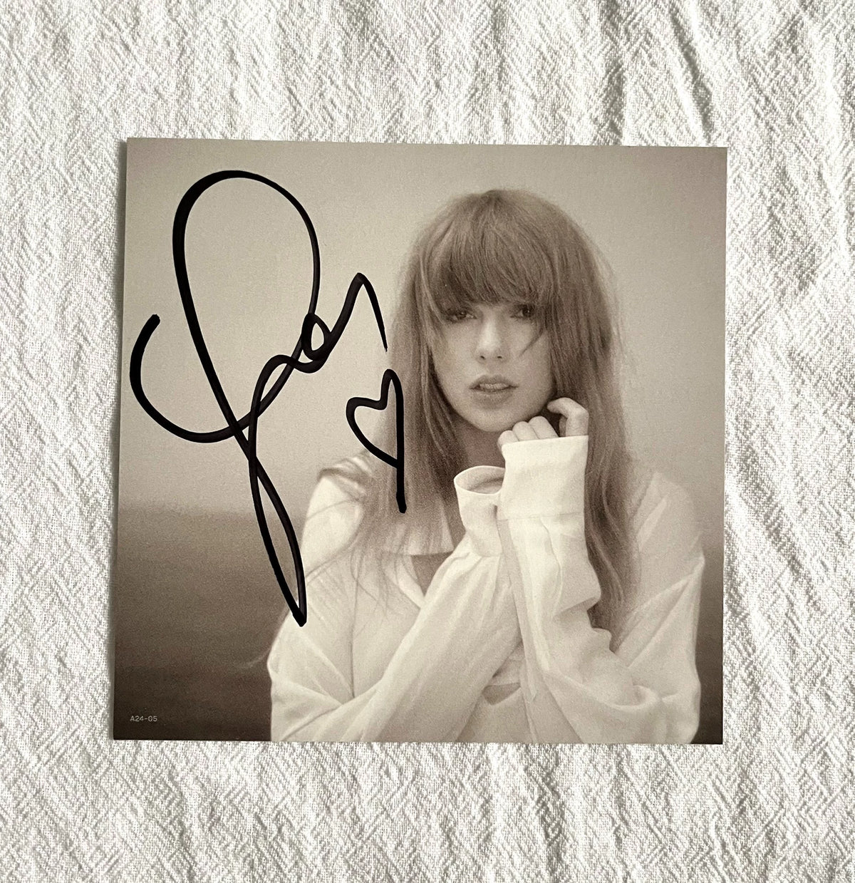 Taylor Swift – The Tortured Poets Department – Signed Hard Card & CD – actual item photograph 1