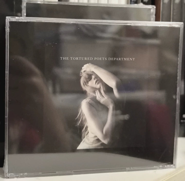 Taylor Swift – The Tortured Poets Department: The Black Dog – Deluxe CD