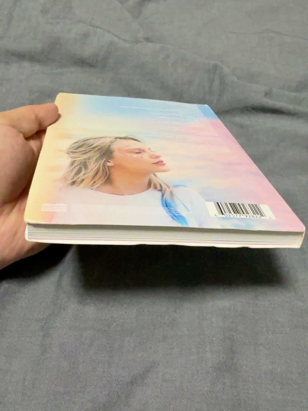 Taylor Swift – Lover US CD with Exclusive Large Sticker — product detail 4