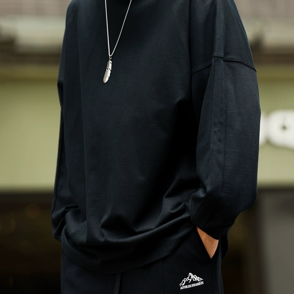 Japanese 290g heavy-duty long-sleeved T-shirt men's line splicing sleeve cage loose solid color round neck casual bottoming shirt