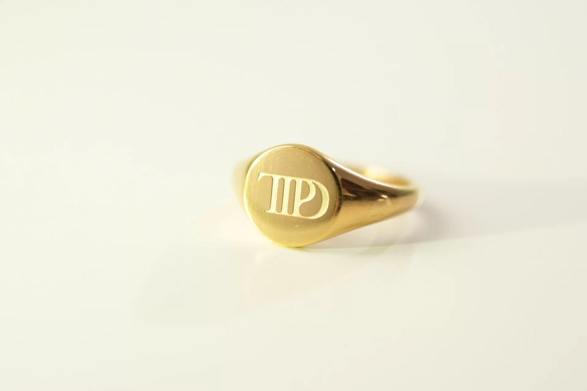 Taylor Swift – The Tortured Poets Department Signet Ring — US 6 — actual item photo 1