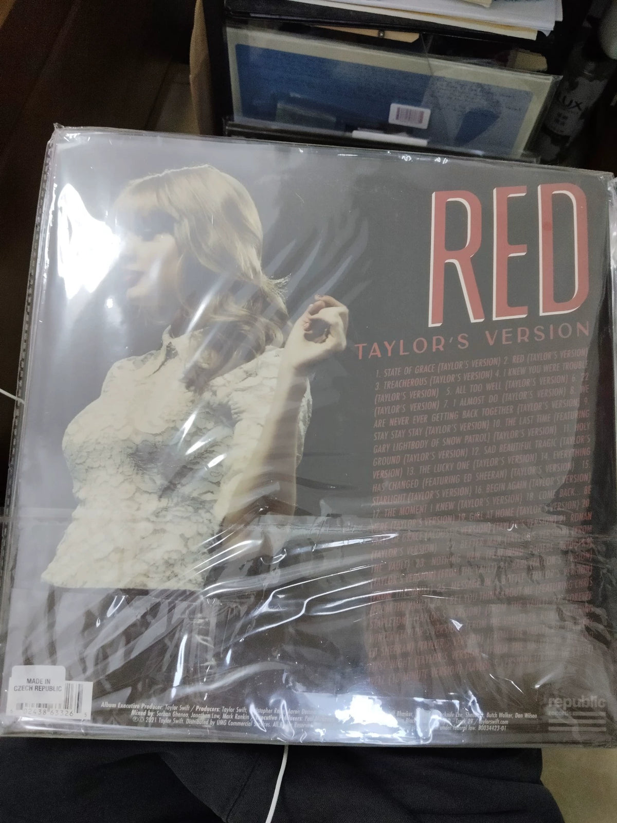 Taylor Swift – Red (Taylor's Version), Red Vinyl (4LP) – photo 2