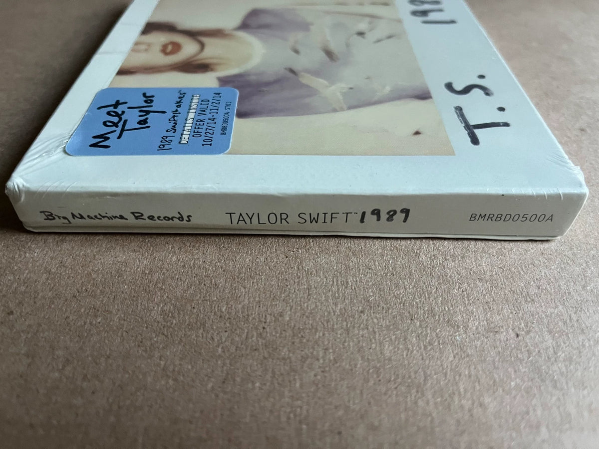 Taylor Swift – 1989 — US First-Week CD, Sealed with Box Wear — actual item photo 5