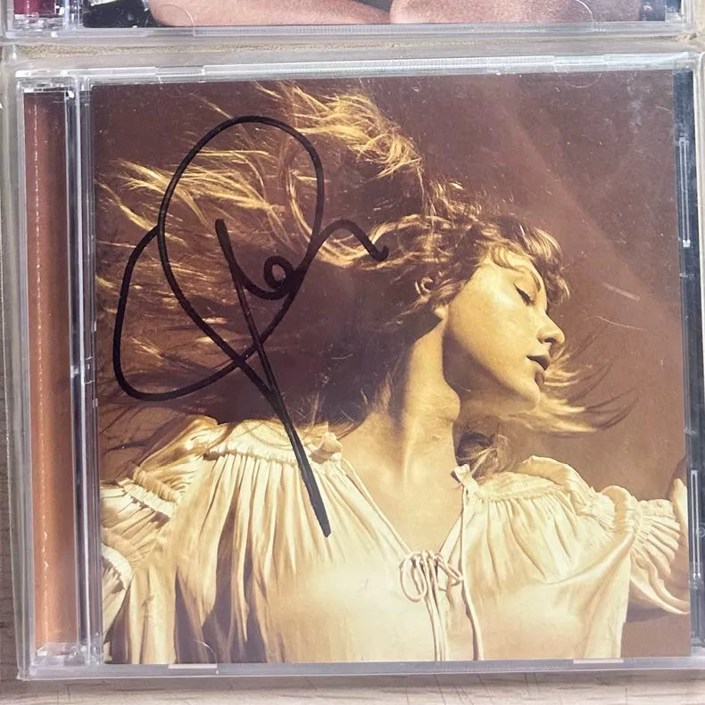 Taylor Swift – Fearless (Taylor’s Version) Signed CD