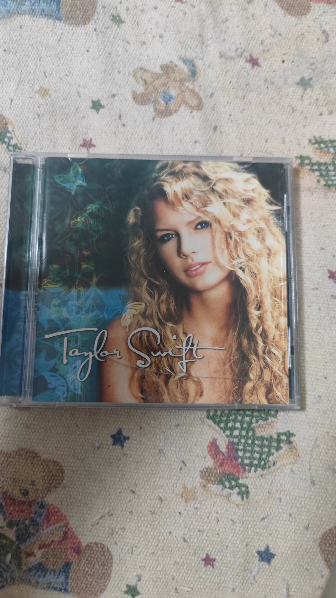 DebutTaylor Swift (Debut) – URVC