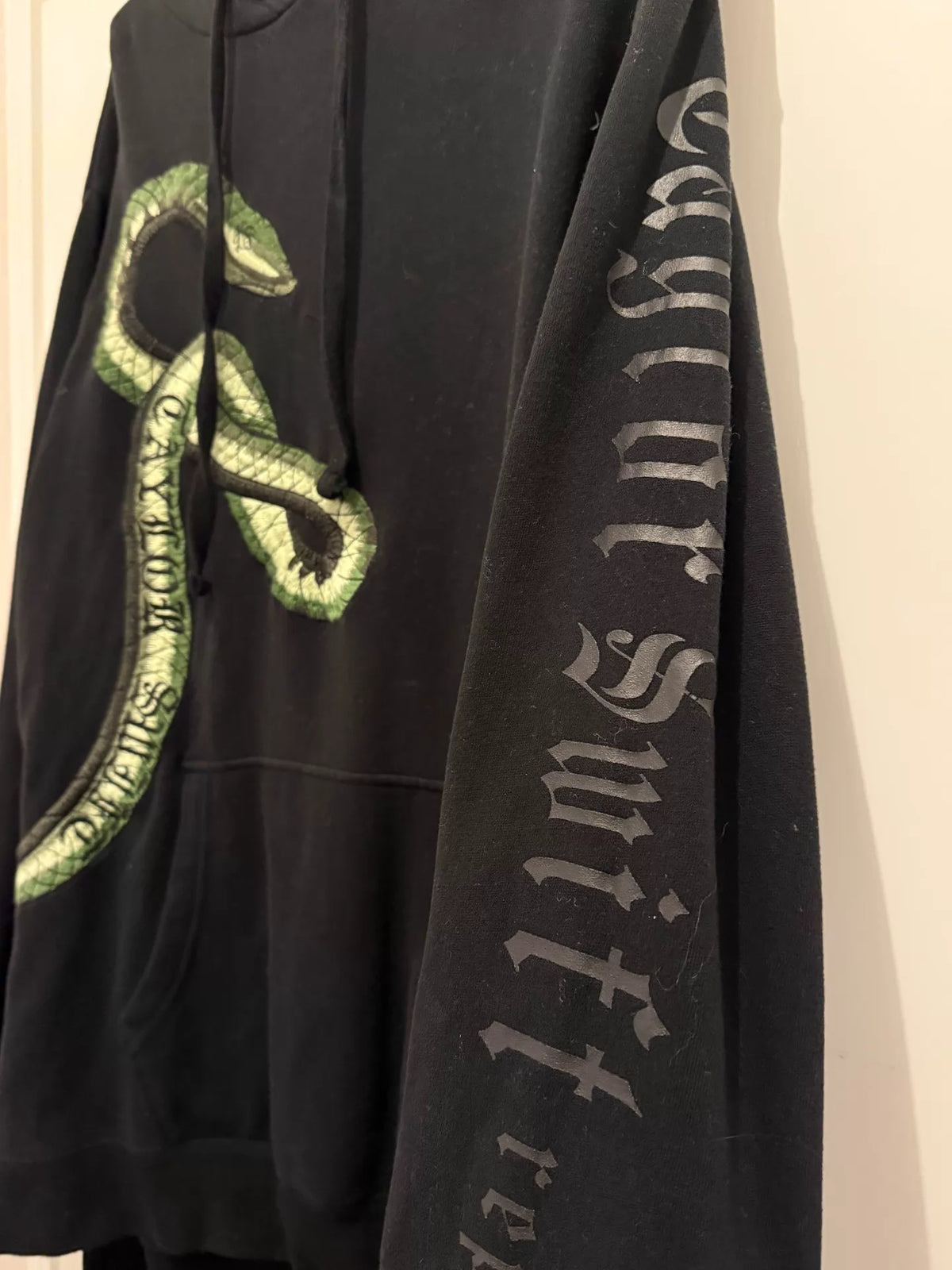 Taylor Swift – Reputation Snake Hoodie – Oversized Size M — product detail 3
