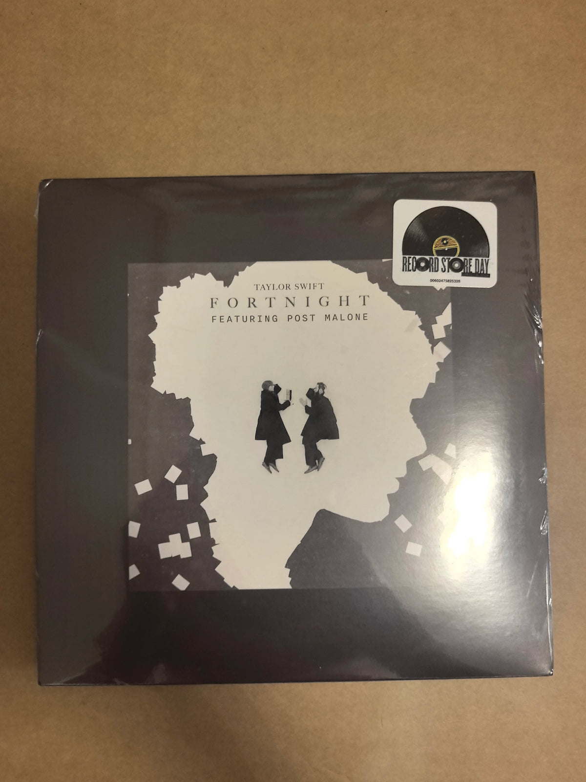 Taylor Swift – Fortnight — Record Store Day White Vinyl — actual item photo 1