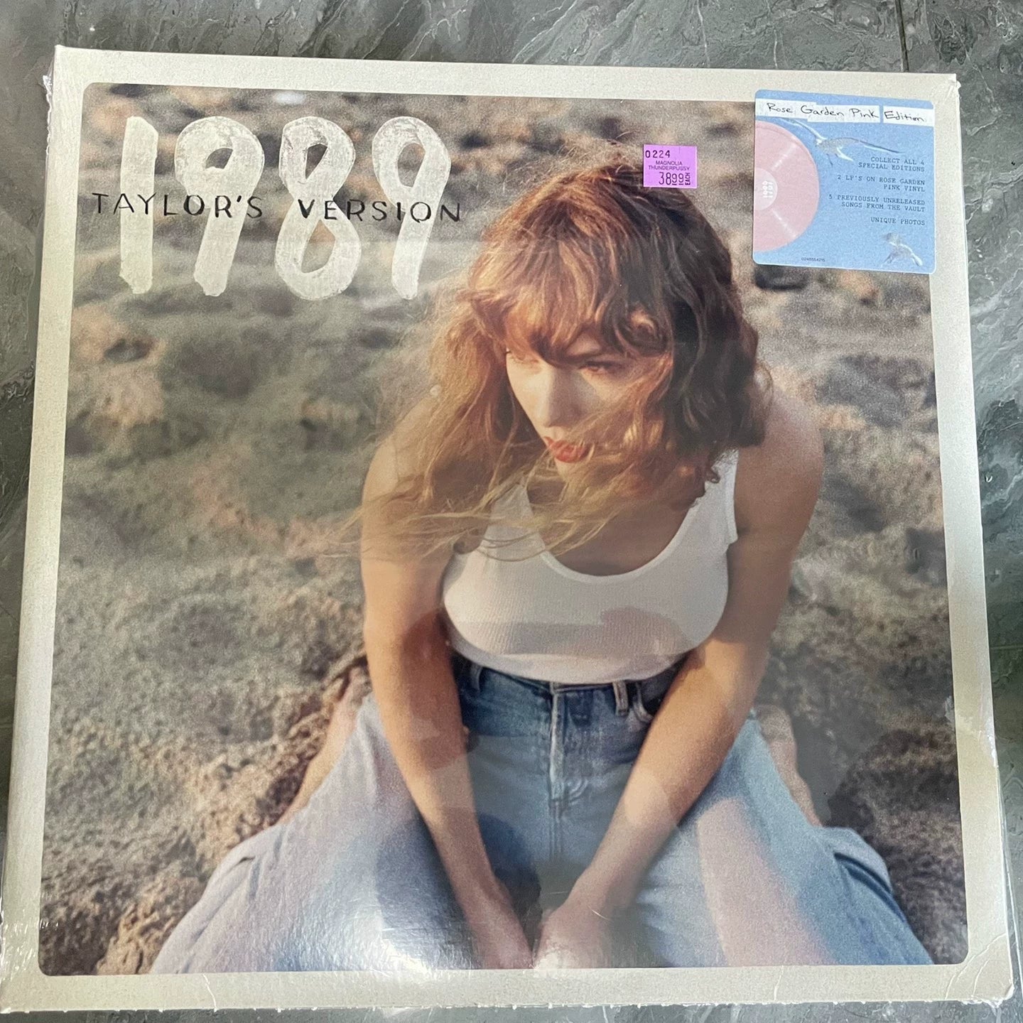 Taylor Swift – 1989 (Taylor's Version) – Rose Garden Pink Vinyl 2LP — product detail 3