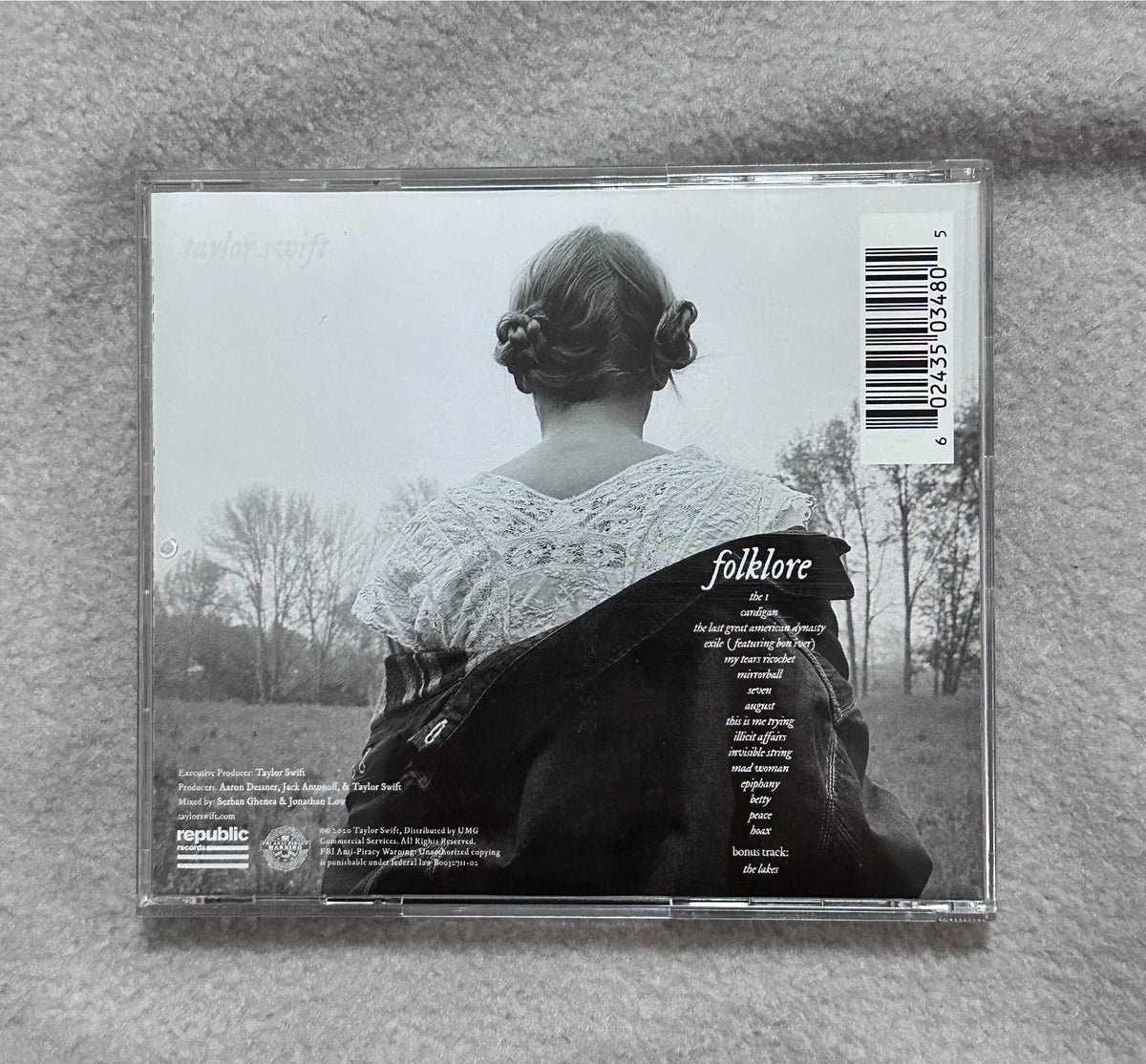Taylor Swift – Folklore – Signed CD, Opened – actual item photograph 2