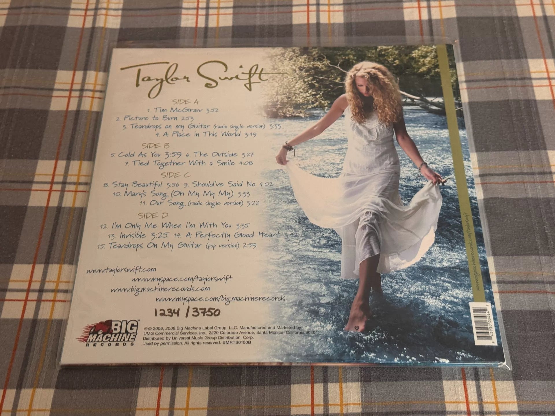 Taylor Swift debut RSD US number and sticker