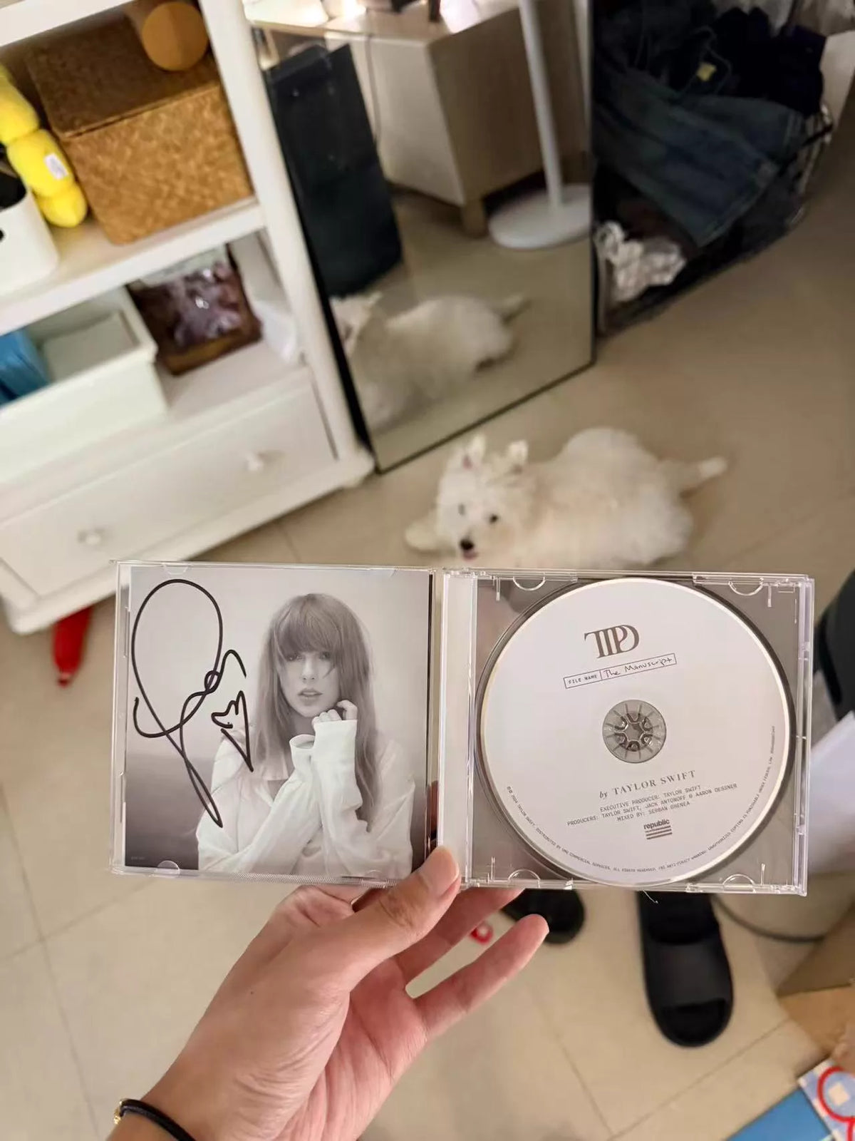 Taylor Swift – The Tortured Poets Department – Signed Soft Card & CD – actual item photograph 1