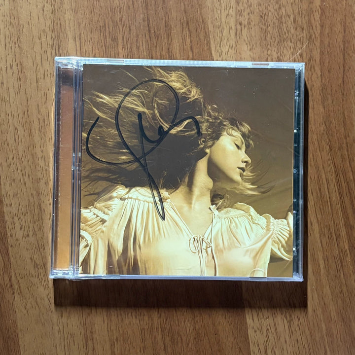 Taylor Swift – Fearless (Taylor’s Version), Signed 2CD