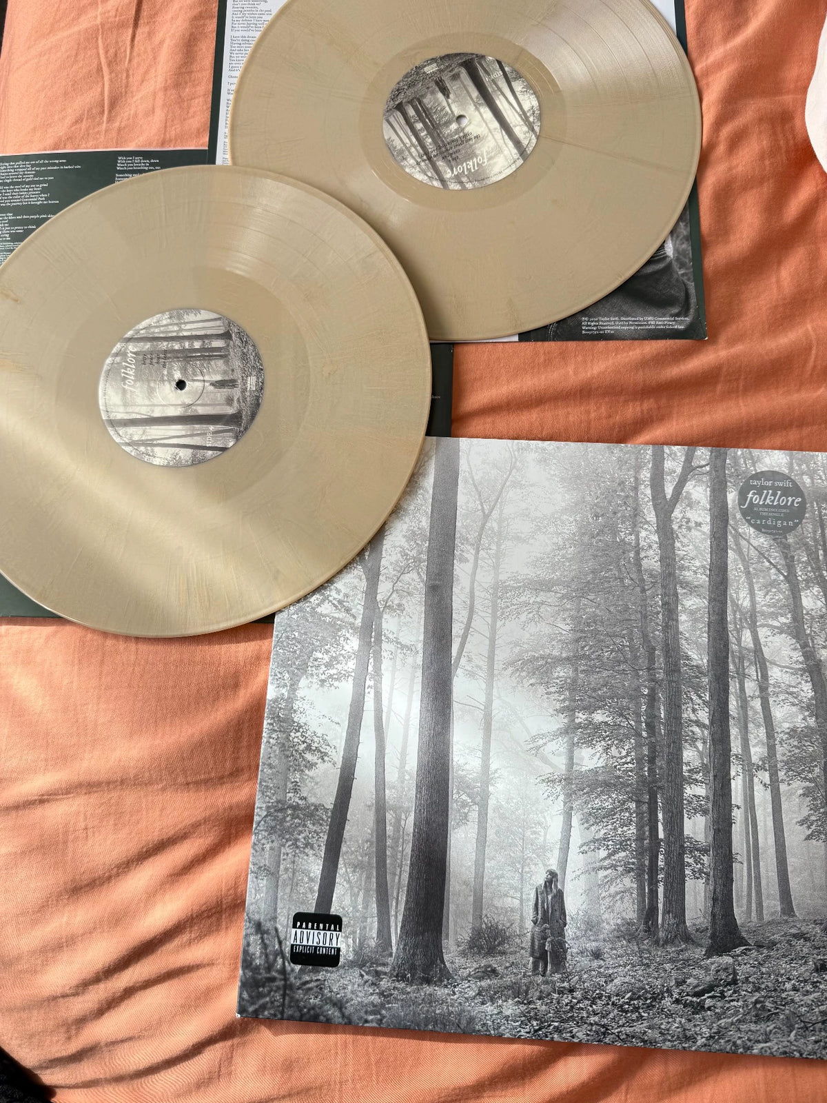 Taylor Swift – Folklore – In The Trees Beige 2LP, Opened