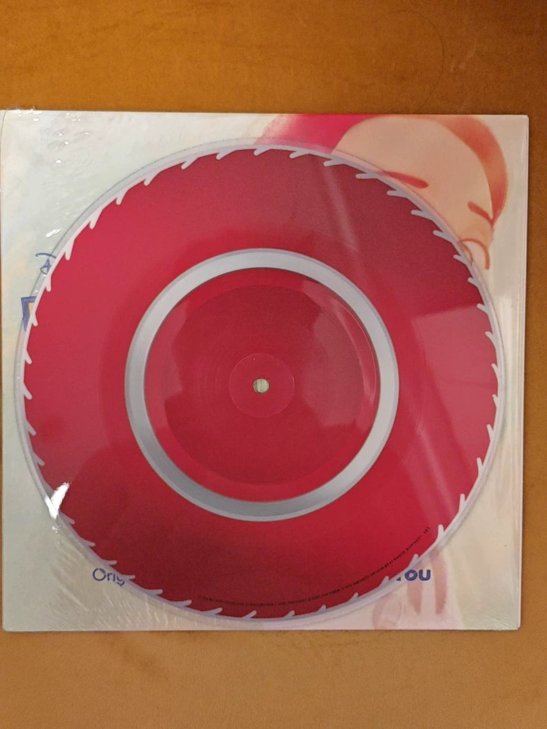 Taylor Swift – Toy Story Red Hat Transparent Vinyl (Side-Opened) – actual product photo 1