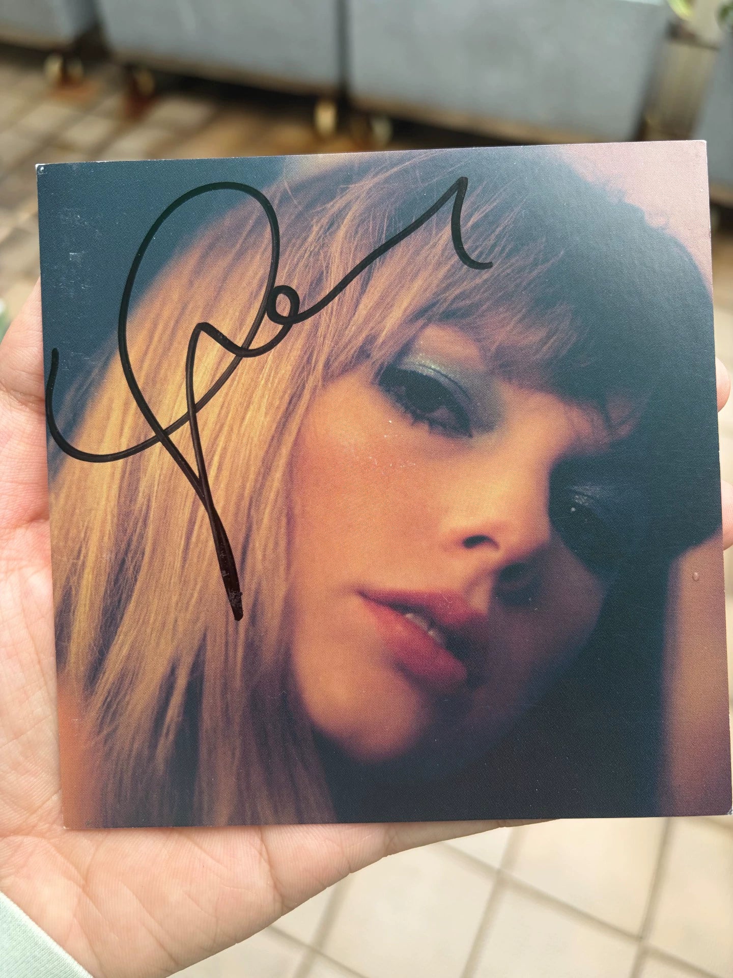 Taylor Swift – Midnights Mahogany Signed CD — product detail 3