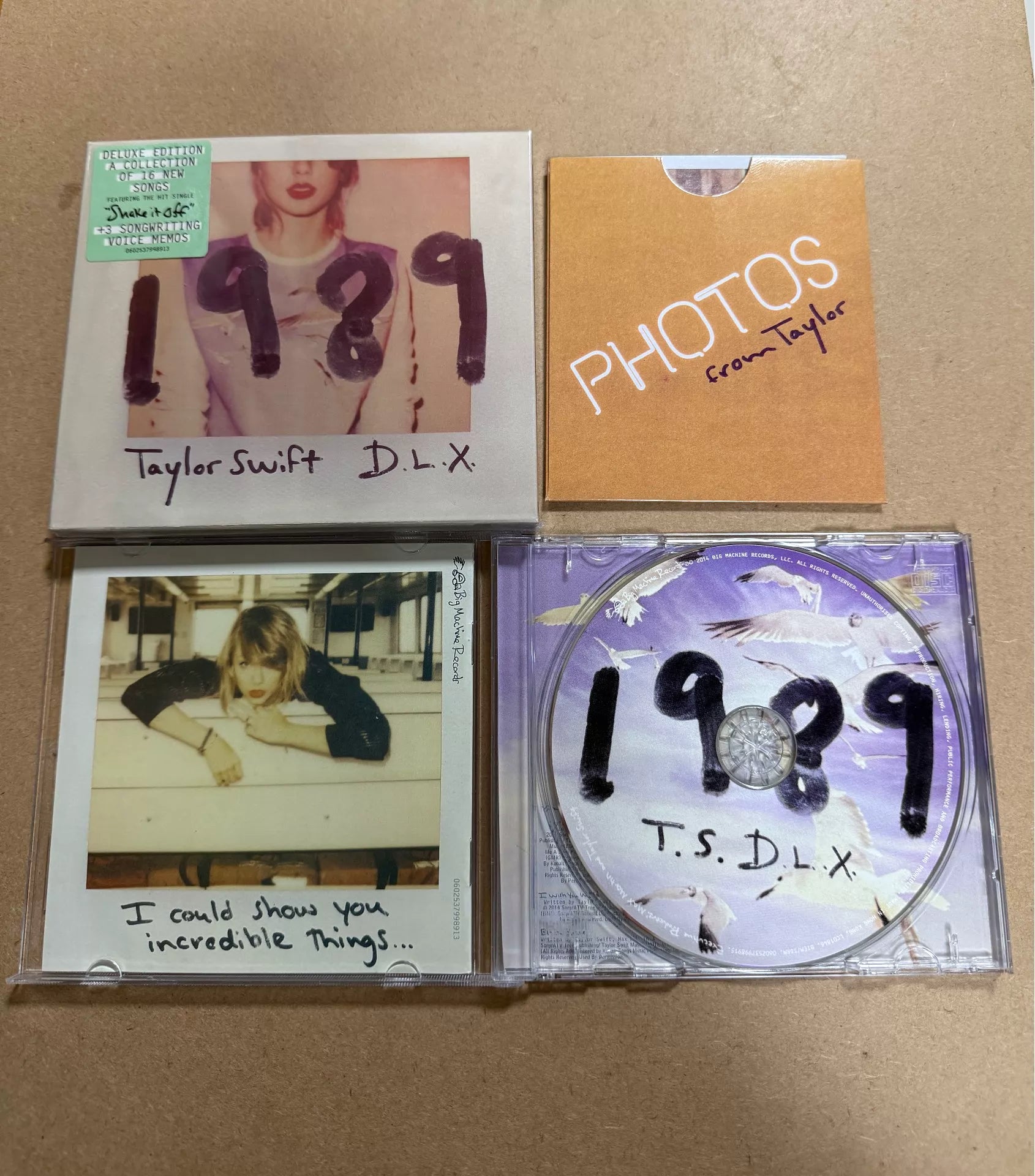 Taylor Swift — 1989 Deluxe CD with 13 Polaroids — photo 3