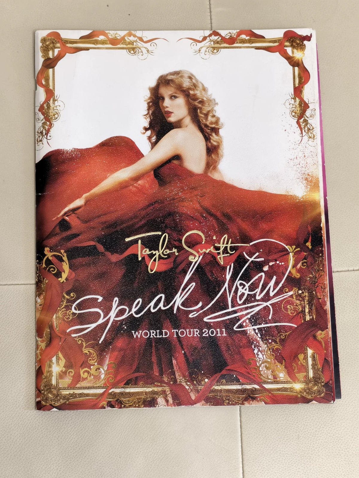 Taylor Swift – Speak Now 2011 Tour Programme – Authenticity Unverified actual item