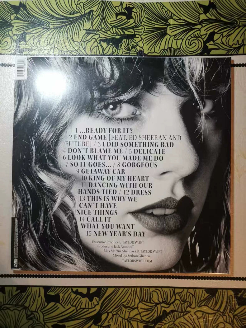 Taylor Swift – reputation Picture Disc Vinyl 2LP – actual product photo 2