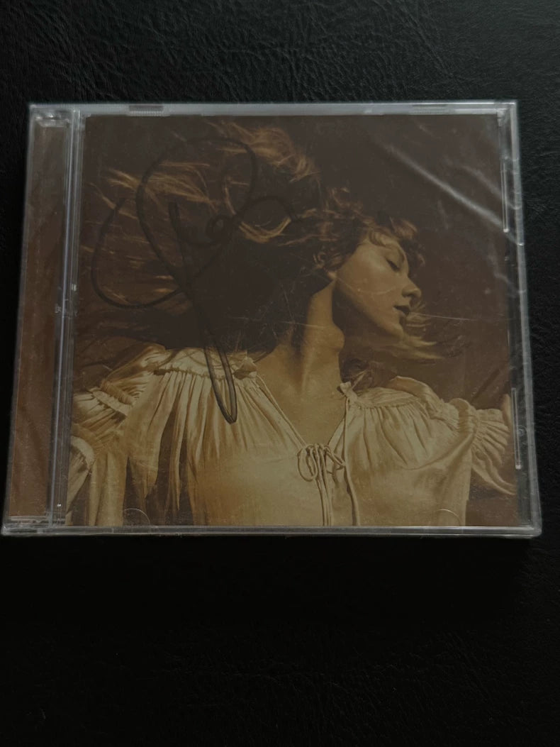 Taylor Swift – Fearless (Taylor’s Version) Signed CD — Default Title