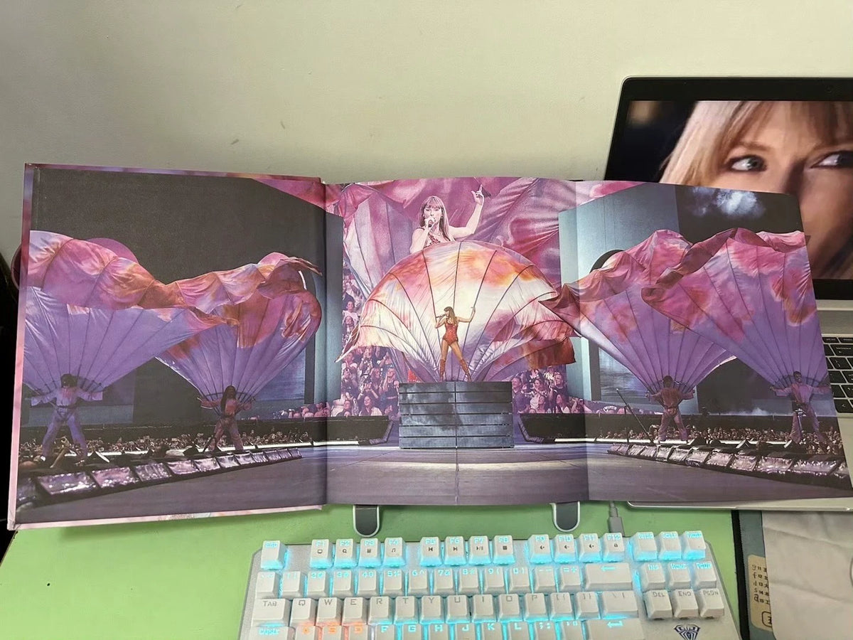 Taylor Swift – The Official Eras Tour Book – Hardcover, Corner Wear