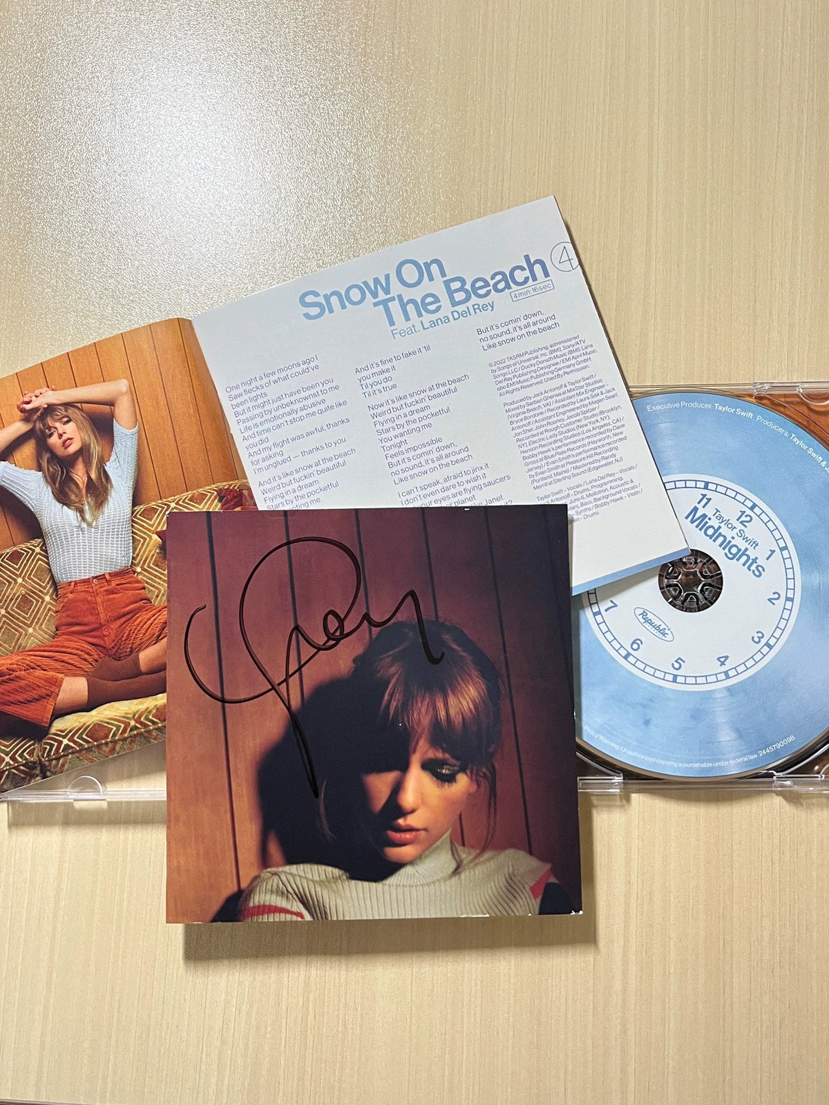 Taylor Swift – Midnights – Moonstone Blue Signed CD – actual item photograph 1