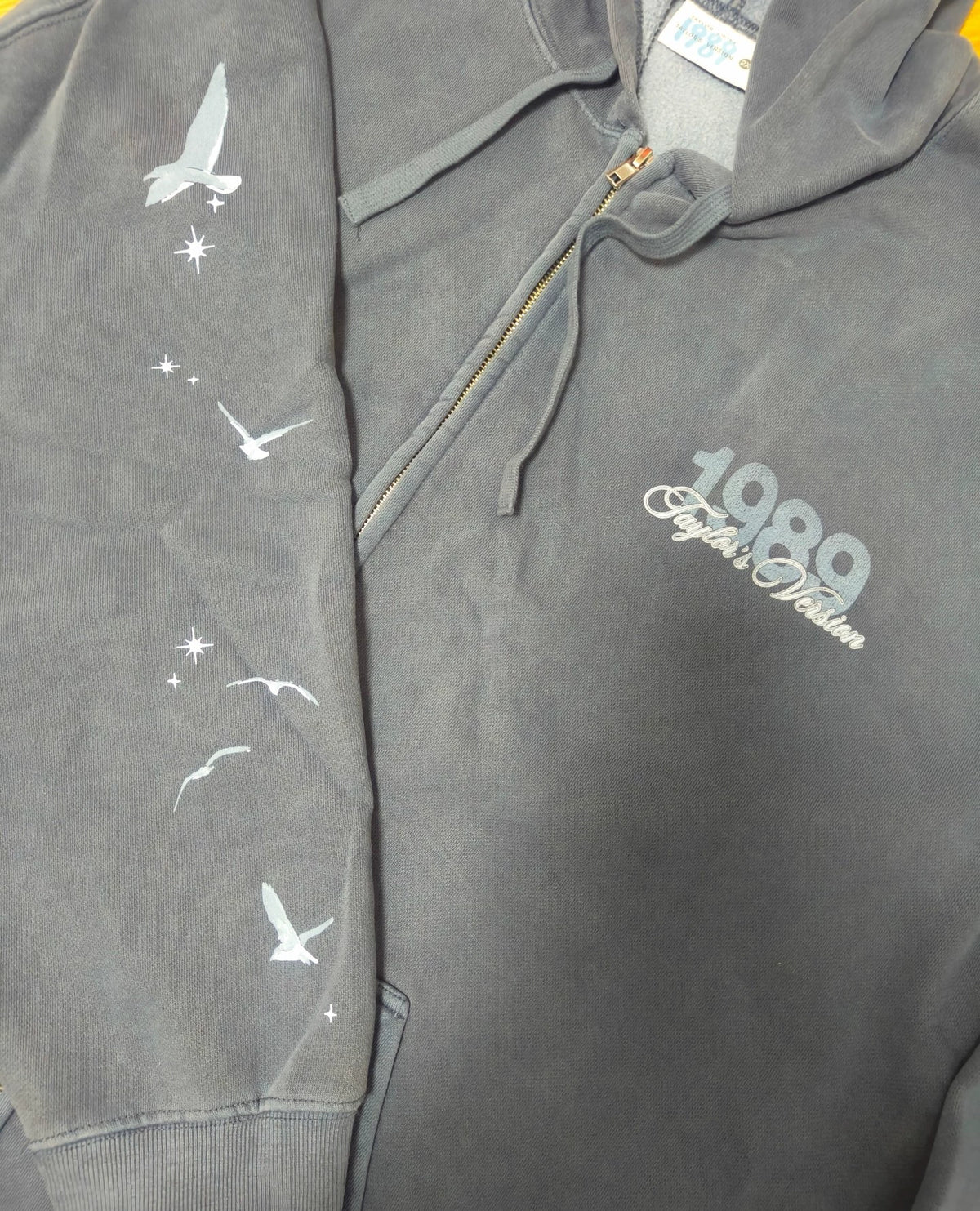 Taylor Swift – 1989 Taylor’s Version — Is It Over Now Blue Zip Hoodie, 2XL — actual item photo 3
