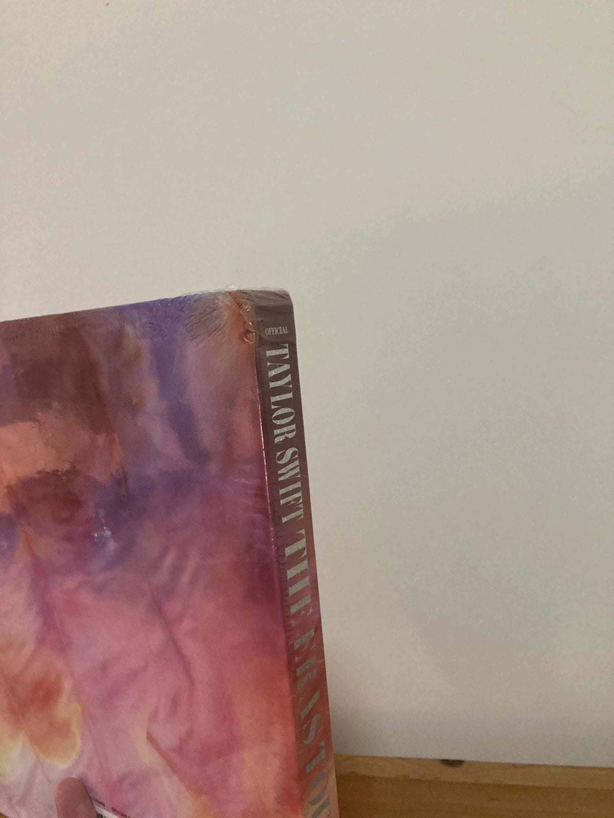 Taylor Swift – The Official Eras Tour Book – Hardcover, Corner Wear