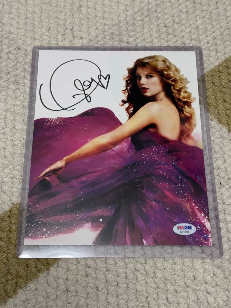 Taylor Swift – Speak Now Signed Poster with Heart-Style Signature – actual product photo 1