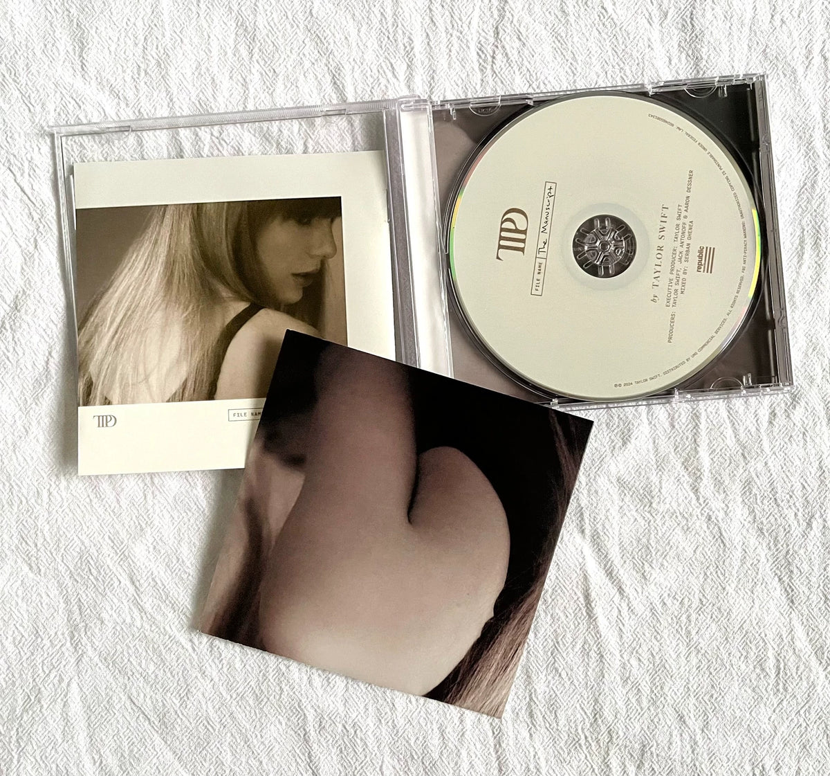 Taylor Swift – The Tortured Poets Department – Signed Hard Card & CD – actual item photograph 3