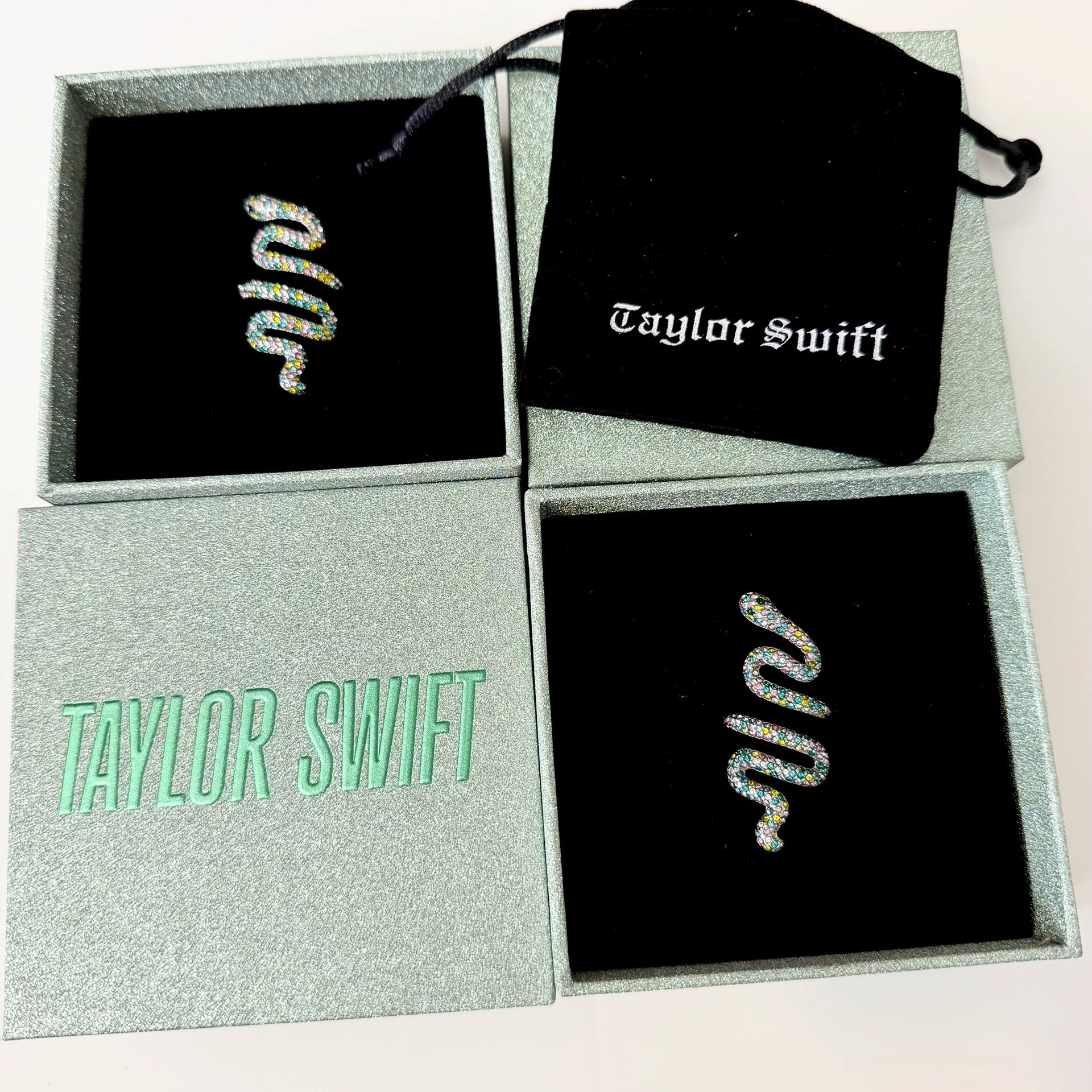 Taylor Swift – Reputation Multicolor Snake Ring — product detail 2