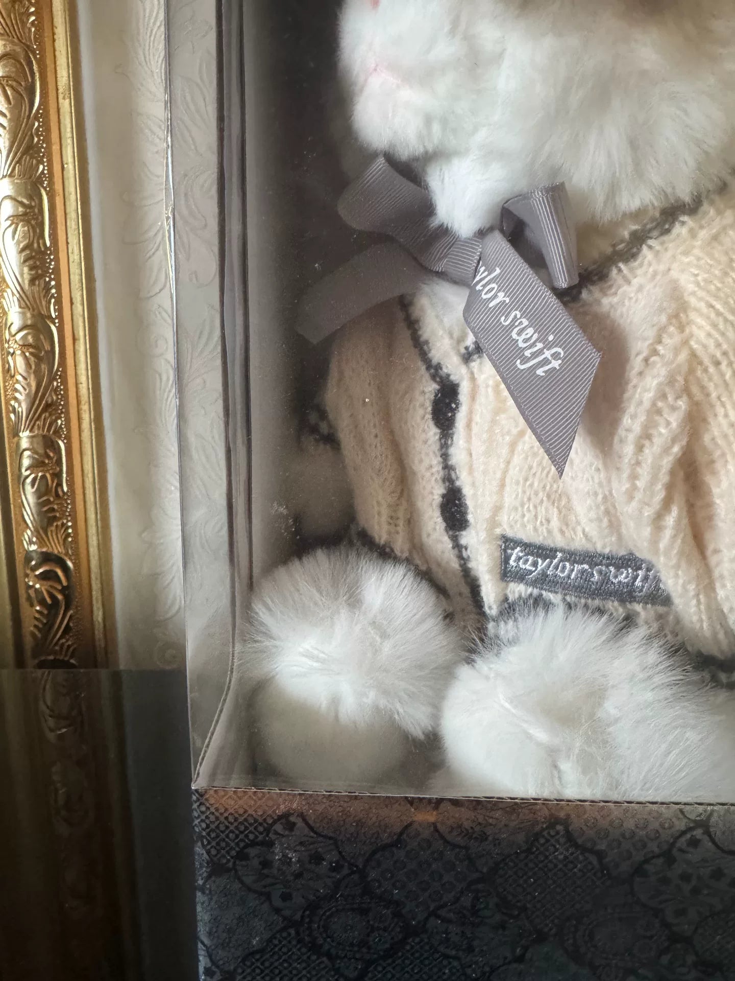 Taylor Swift – Folklore Cat Plush Doll — detail 4