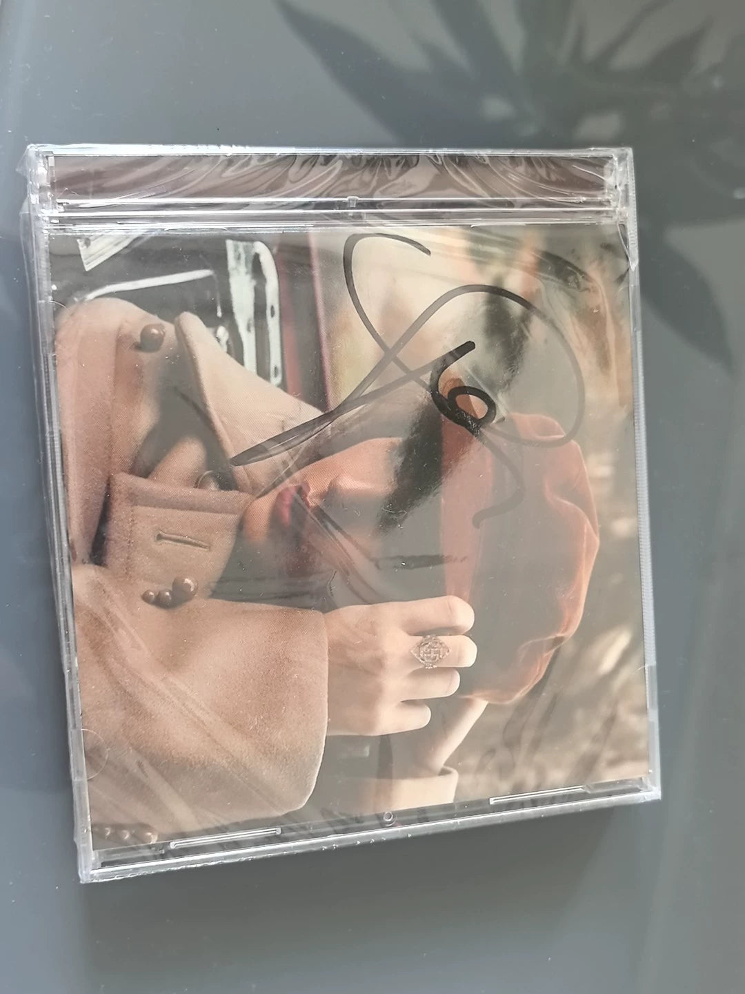 Taylor Swift – Red (Taylor’s Version) – Signed CD, Sealed with Case Crack