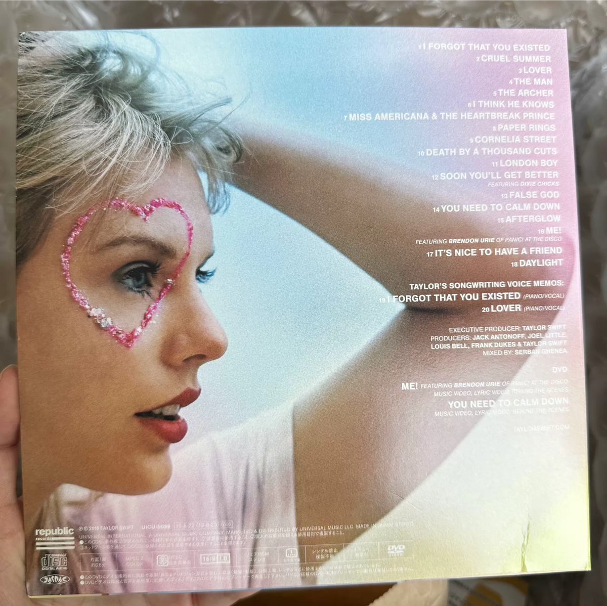 Taylor Swift – Lover – Japanese Limited Edition CD and DVD – actual item photograph 4
