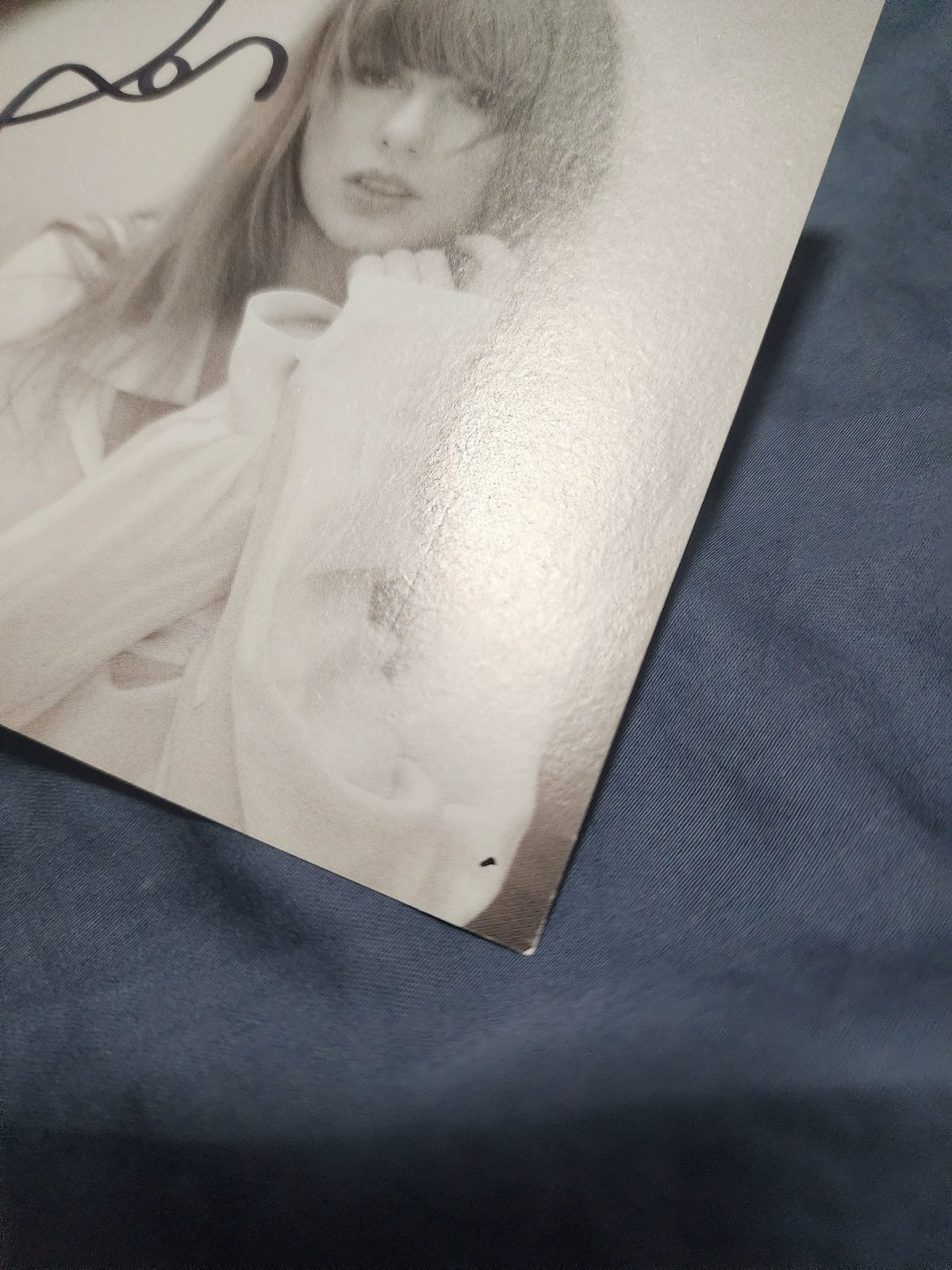 Taylor Swift – The Tortured Poets Department – CD & Signed Art Card – actual item photograph 3