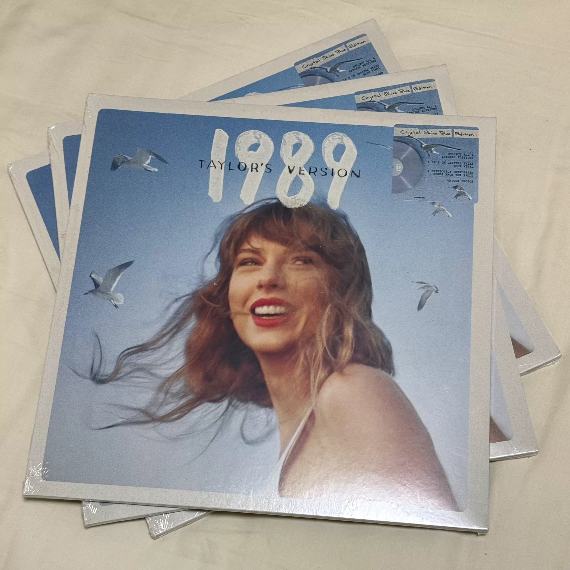 Taylor Swift — 1989 (Taylor's Version) Blue Vinyl 2LP — Sealed — photo 3