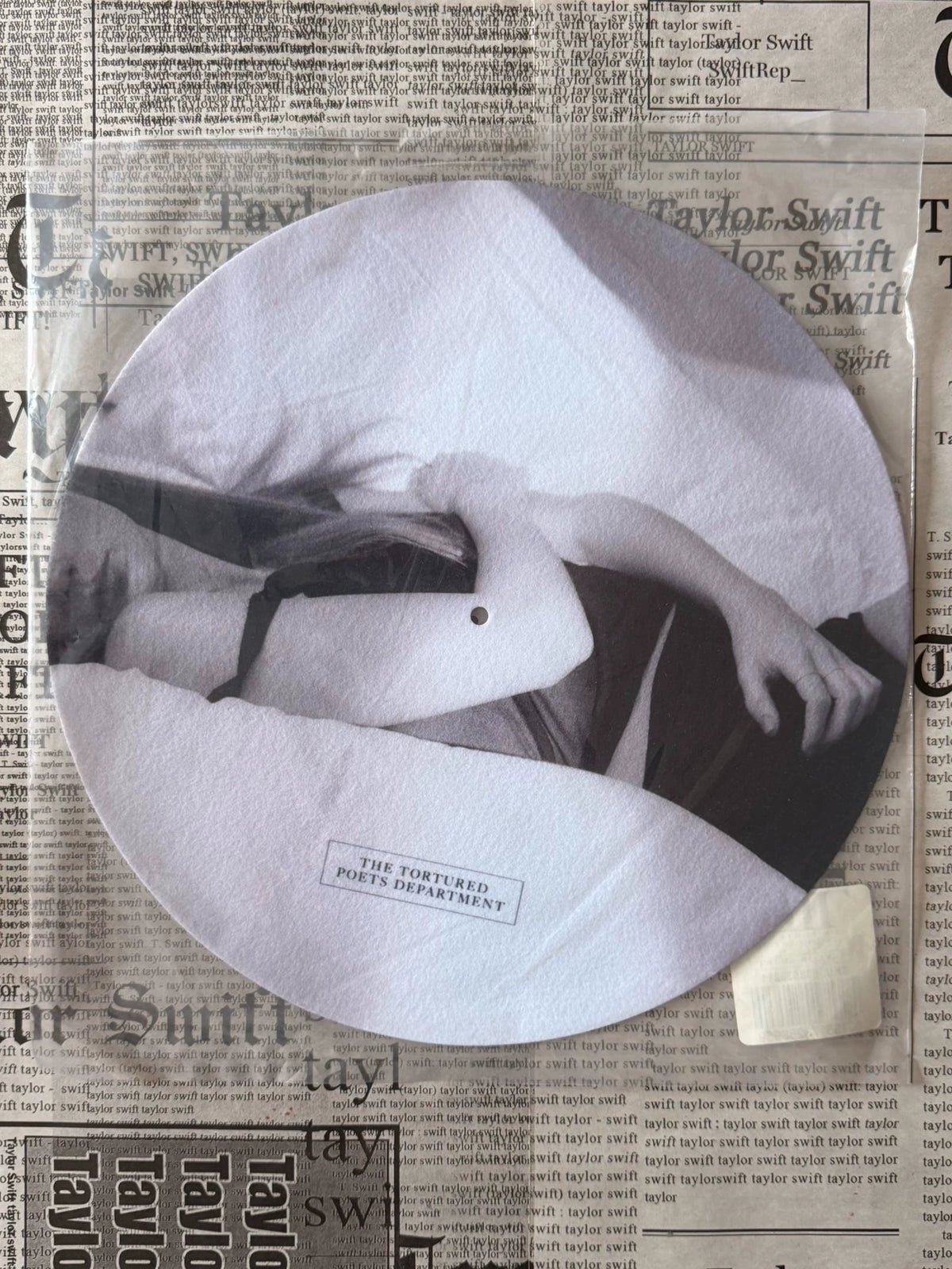 Taylor Swift – The Tortured Poets Department Turntable Slipmat – photograph 1