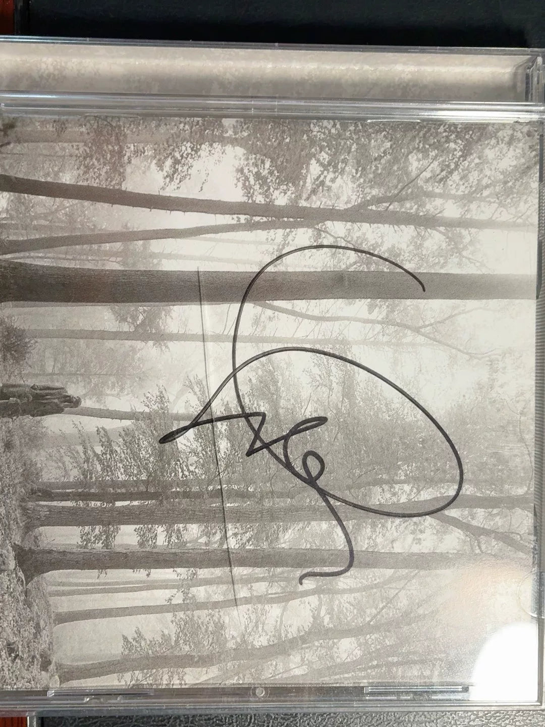 Taylor Swift – folklore Signed CD – Case Crack