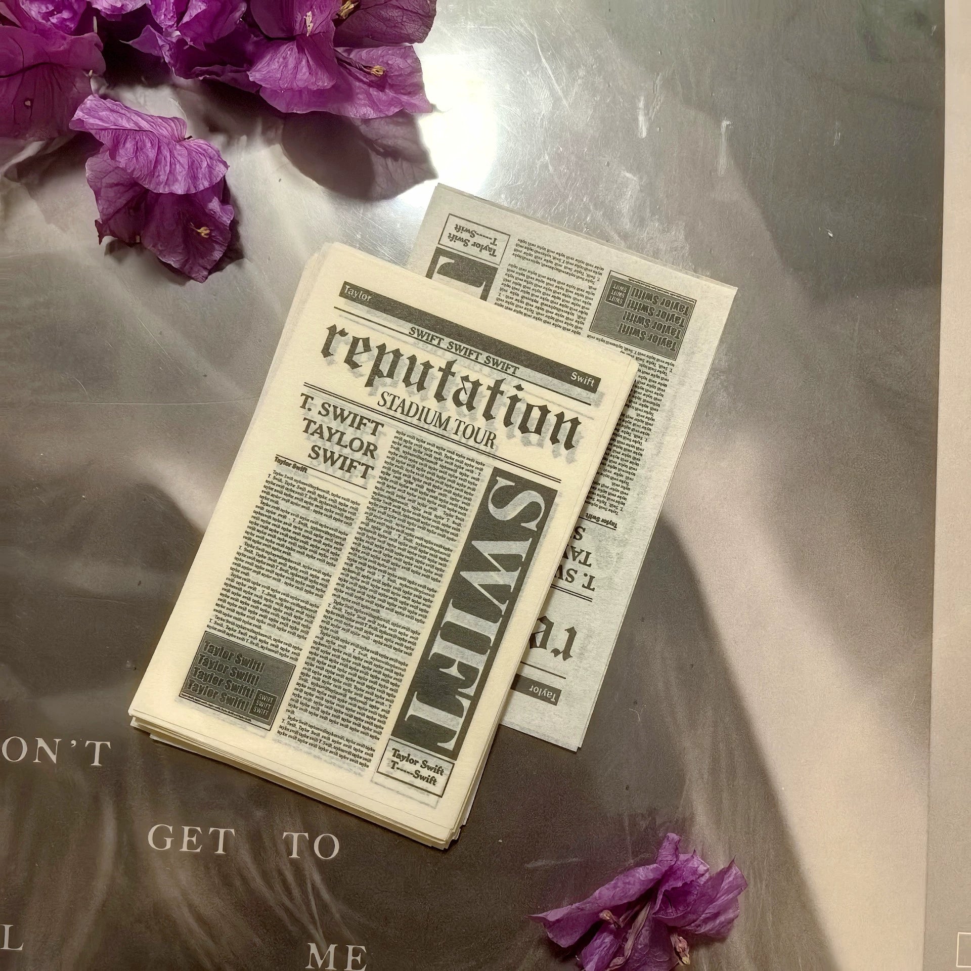 Taylor Swift – Reputation Stadium Tour Confetti Newspaper