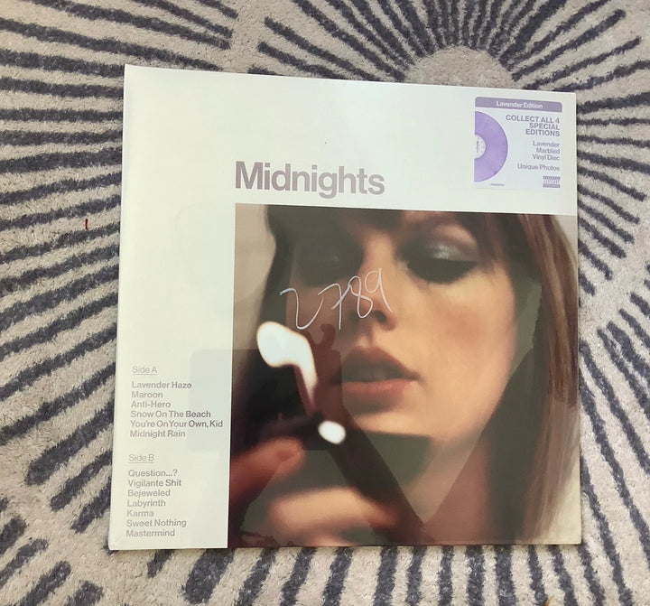 Taylor Swift – Midnights – Lavender Vinyl LP – Sleeve Wear