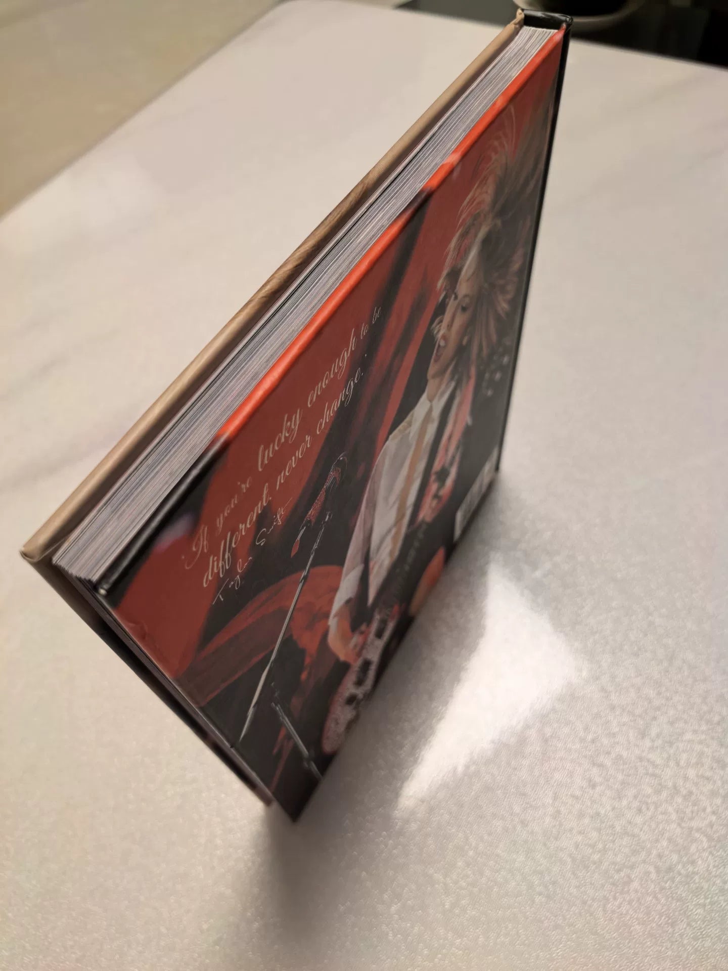 Taylor Swift – Alice Hudson English Photo Book