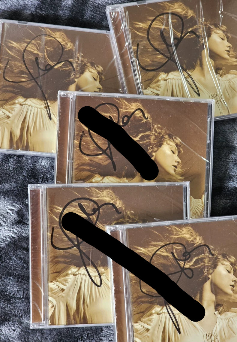 Taylor Swift Fearless signed CD