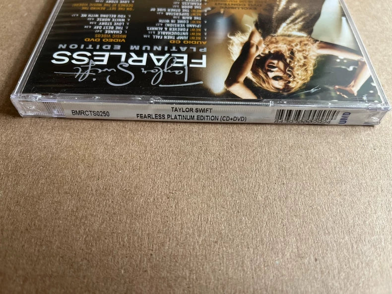 Taylor Swift – Fearless Platinum Edition Walmart CD+DVD — detail 4