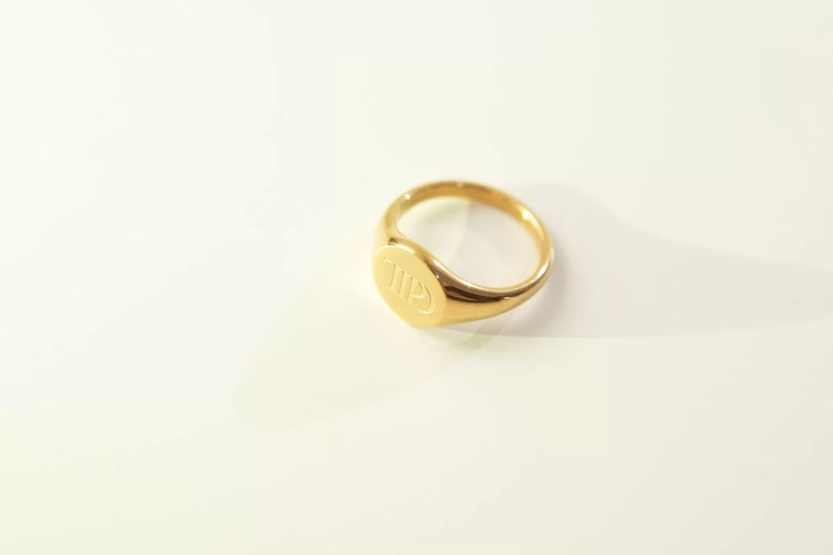 Taylor Swift – The Tortured Poets Department Signet Ring — US 6 — actual item photo 2