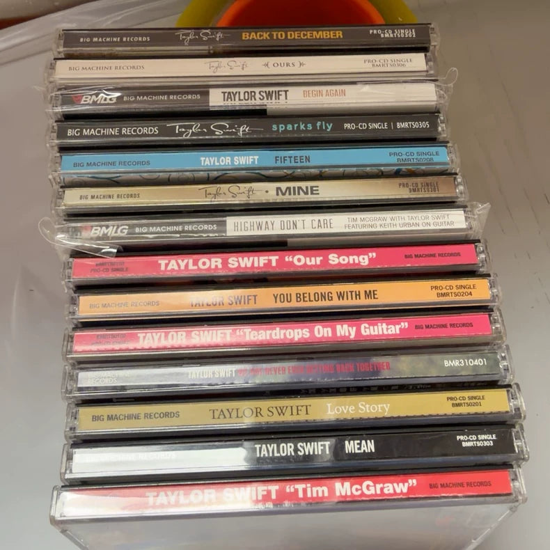 Taylor Swift – US Radio Promo CD Singles – Set of 14 – actual product photo 9