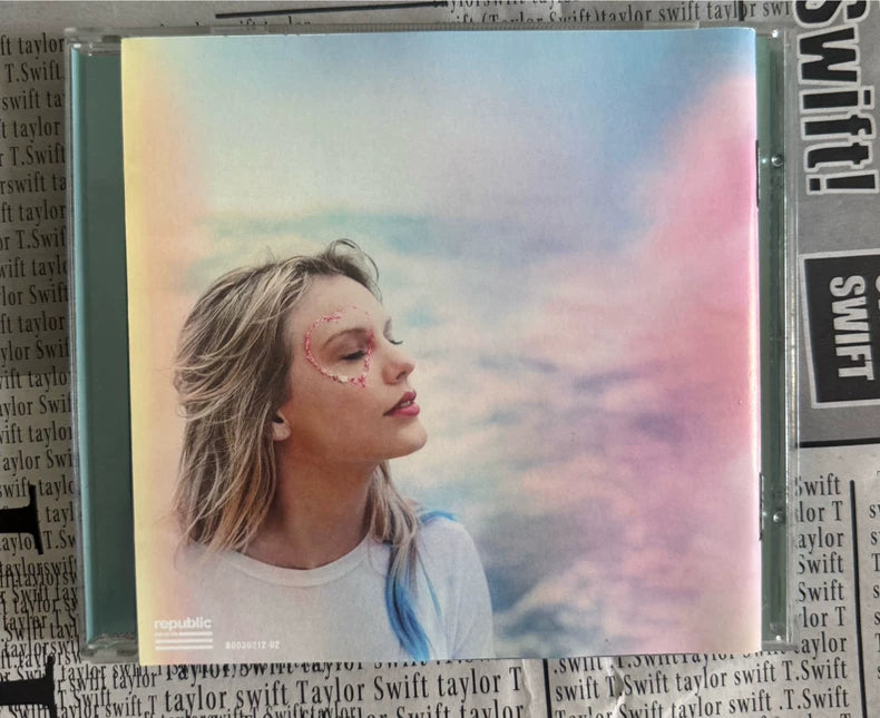Taylor Swift – Lover Signed CD with Heart